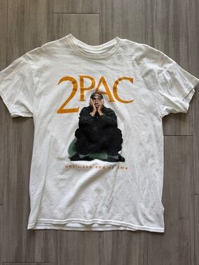 2pac White Graphic Men’s T‑Shirt with Orange Logo(Large)